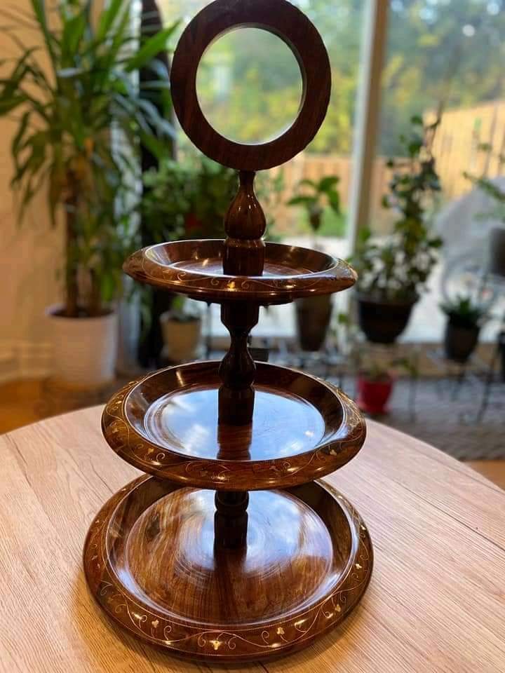 Wooden tier tray